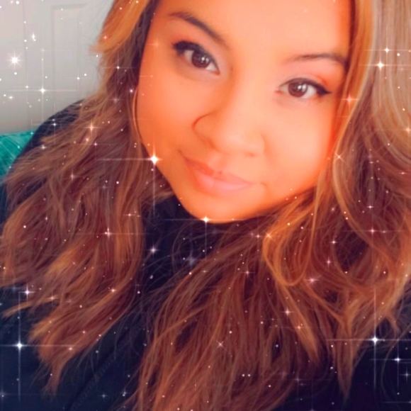 Meet your Posher, Ana - Picture 1 of 1